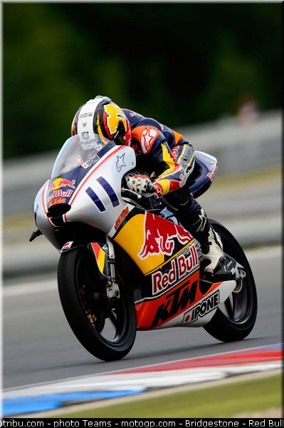 red_bull_rookie_cup_loi_0002_republique_tcheque_brno_2012_mototribu