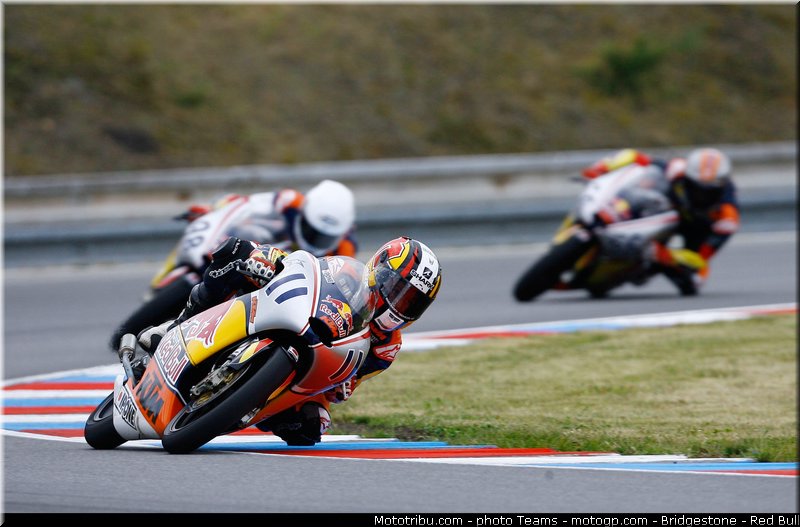 red_bull_rookie_cup_loi_0004_republique_tcheque_brno_2012_mototribu