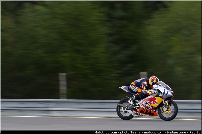 red_bull_rookie_cup_loi_0007_republique_tcheque_brno_2012_mototribu