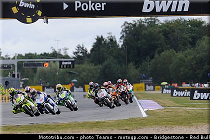 moto2_0004_republique_tcheque_brno_2012_mototribu.jpg
