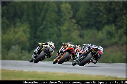 moto2_0017_republique_tcheque_brno_2012_mototribu.jpg