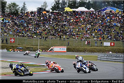 moto2_0021_republique_tcheque_brno_2012_mototribu.jpg