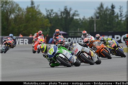 moto2_0052_republique_tcheque_brno_2012_mototribu.jpg
