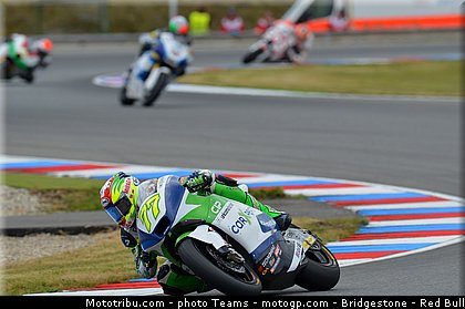 moto2_aegerter_0016_republique_tcheque_brno_2012_mototribu.jpg