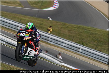 moto2_espargaro_p_0002_republique_tcheque_brno_2012_mototribu.jpg