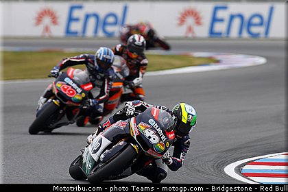 moto2_espargaro_p_0005_republique_tcheque_brno_2012_mototribu.jpg