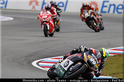 moto2_espargaro_p_0007_republique_tcheque_brno_2012_mototribu.jpg