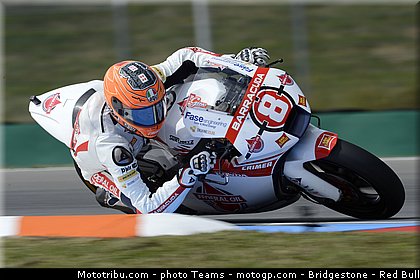 moto2_rea_0004_republique_tcheque_brno_2012_mototribu.jpg