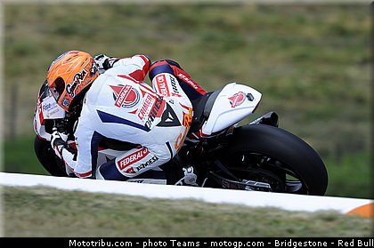 moto2_rea_0008_republique_tcheque_brno_2012_mototribu.jpg