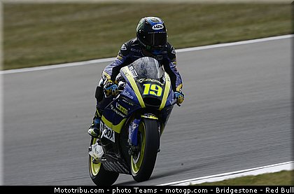 moto2_simeon_0002_republique_tcheque_brno_2012_mototribu.jpg