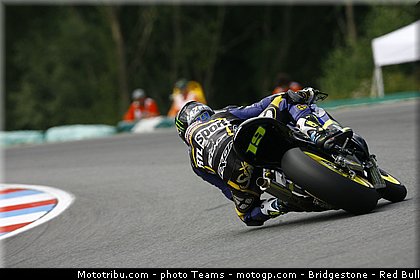 moto2_simeon_0003_republique_tcheque_brno_2012_mototribu.jpg