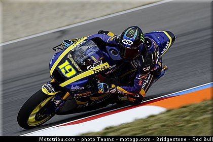 moto2_simeon_0005_republique_tcheque_brno_2012_mototribu.jpg