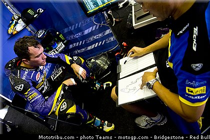 moto2_simeon_0015_republique_tcheque_brno_2012_mototribu.jpg