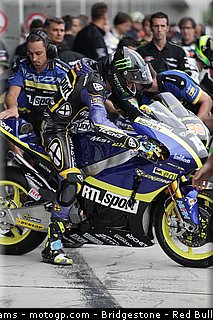 moto2_simeon_0020_republique_tcheque_brno_2012_mototribu.jpg
