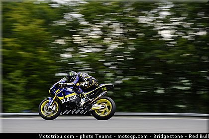 moto2_simeon_0023_republique_tcheque_brno_2012_mototribu.jpg