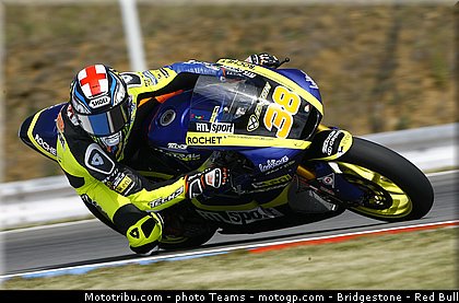 moto2_smith_0003_republique_tcheque_brno_2012_mototribu.jpg