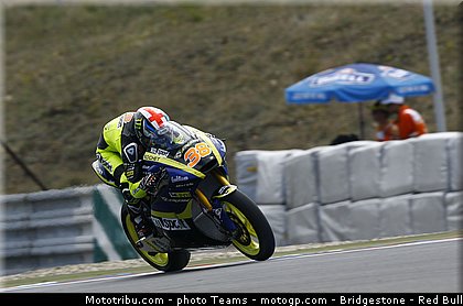 moto2_smith_0008_republique_tcheque_brno_2012_mototribu.jpg