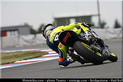 moto2_smith_0009_republique_tcheque_brno_2012_mototribu.jpg