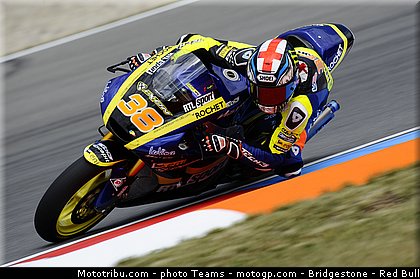 moto2_smith_0010_republique_tcheque_brno_2012_mototribu.jpg