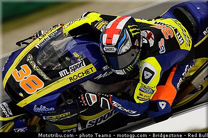 moto2_smith_0011_republique_tcheque_brno_2012_mototribu.jpg