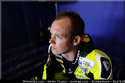 moto2_smith_0013_republique_tcheque_brno_2012_mototribu.jpg