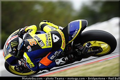 moto2_smith_0018_republique_tcheque_brno_2012_mototribu.jpg