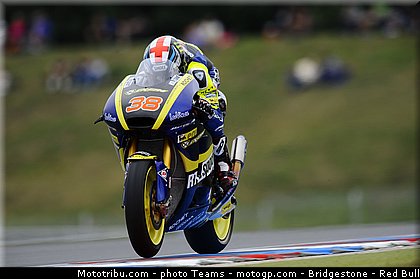 moto2_smith_0019_republique_tcheque_brno_2012_mototribu.jpg