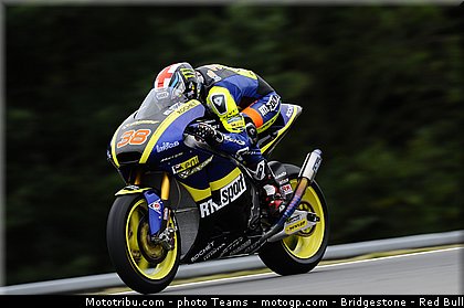 moto2_smith_0024_republique_tcheque_brno_2012_mototribu.jpg