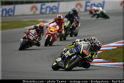 moto2_smith_0028_republique_tcheque_brno_2012_mototribu.jpg