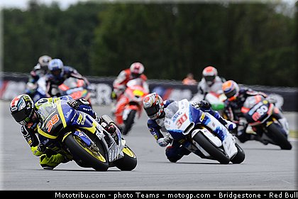 moto2_smith_0030_republique_tcheque_brno_2012_mototribu.jpg