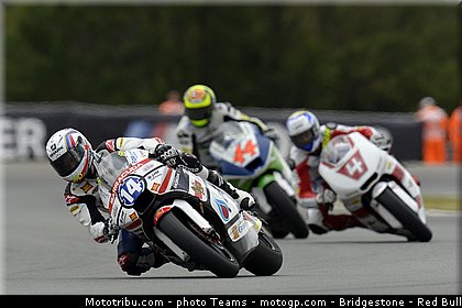 moto2_wilairot_0022_republique_tcheque_brno_2012_mototribu.jpg
