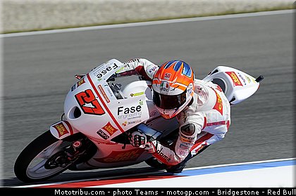 moto3_antonelli_0002_republique_tcheque_brno_2012_mototribu.jpg