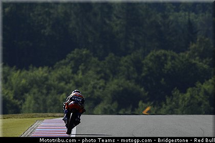 moto3_kent_0002_republique_tcheque_brno_2012_mototribu.jpg