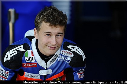 moto3_popov_0005_republique_tcheque_brno_2012_mototribu.jpg