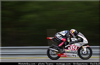 moto3_salom_0001_republique_tcheque_brno_2012_mototribu.jpg