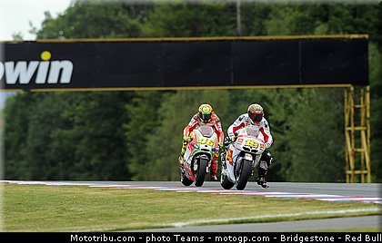 motogp_0031_republique_tcheque_brno_2012_mototribu.jpg