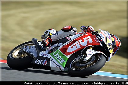 motogp_bradl_0008_republique_tcheque_brno_2012_mototribu.jpg