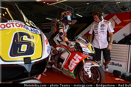 motogp_bradl_0016_republique_tcheque_brno_2012_mototribu.jpg