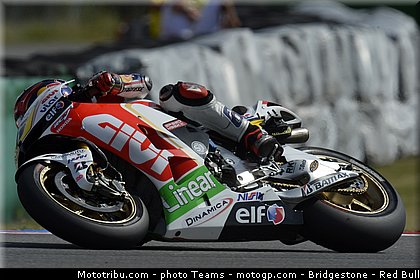 motogp_bradl_0019_republique_tcheque_brno_2012_mototribu.jpg