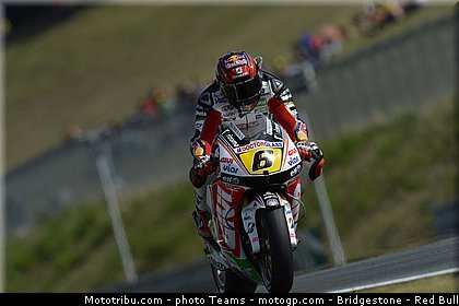 motogp_bradl_0023_republique_tcheque_brno_2012_mototribu.jpg