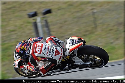 motogp_bradl_0028_republique_tcheque_brno_2012_mototribu.jpg