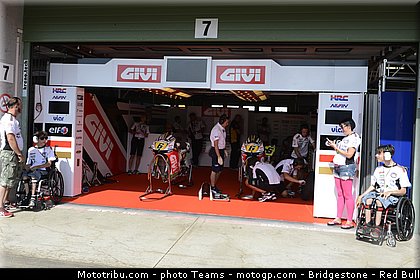 motogp_bradl_0041_republique_tcheque_brno_2012_mototribu.jpg
