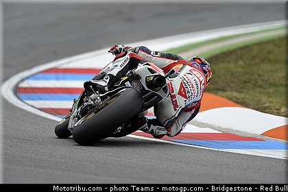 motogp_bradl_0056_republique_tcheque_brno_2012_mototribu.jpg