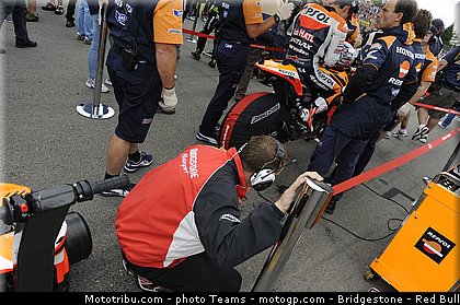 motogp_bridgestone_0003_republique_tcheque_brno_2012_mototribu.jpg