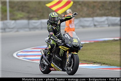 motogp_crutchlow_0004_republique_tcheque_brno_2012_mototribu.jpg