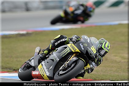 motogp_crutchlow_0005_republique_tcheque_brno_2012_mototribu.jpg