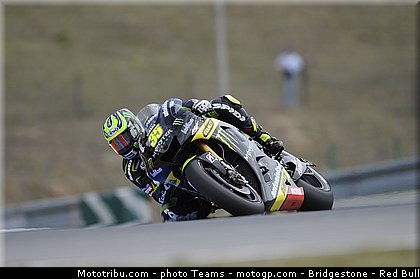 motogp_crutchlow_0011_republique_tcheque_brno_2012_mototribu.jpg
