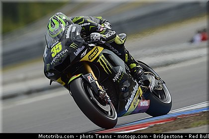 motogp_crutchlow_0016_republique_tcheque_brno_2012_mototribu.jpg