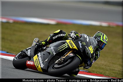 motogp_crutchlow_0021_republique_tcheque_brno_2012_mototribu.jpg