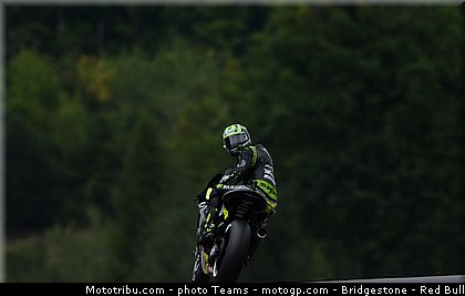 motogp_crutchlow_0029_republique_tcheque_brno_2012_mototribu.jpg